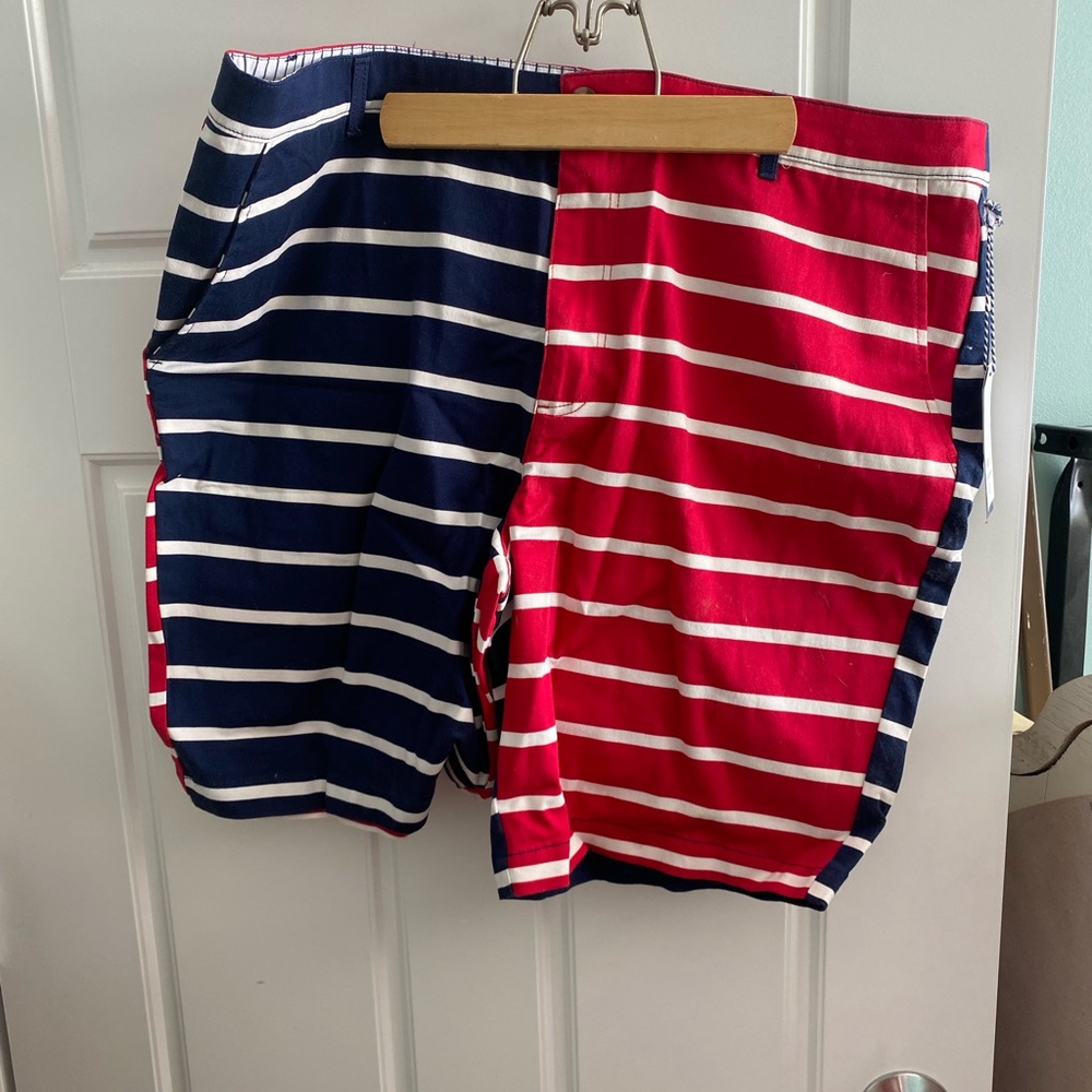 Vineyard Vines shorts